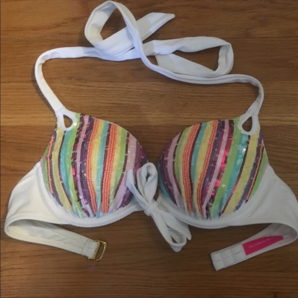 Breath taking Victoria Secret Swim Top🏖